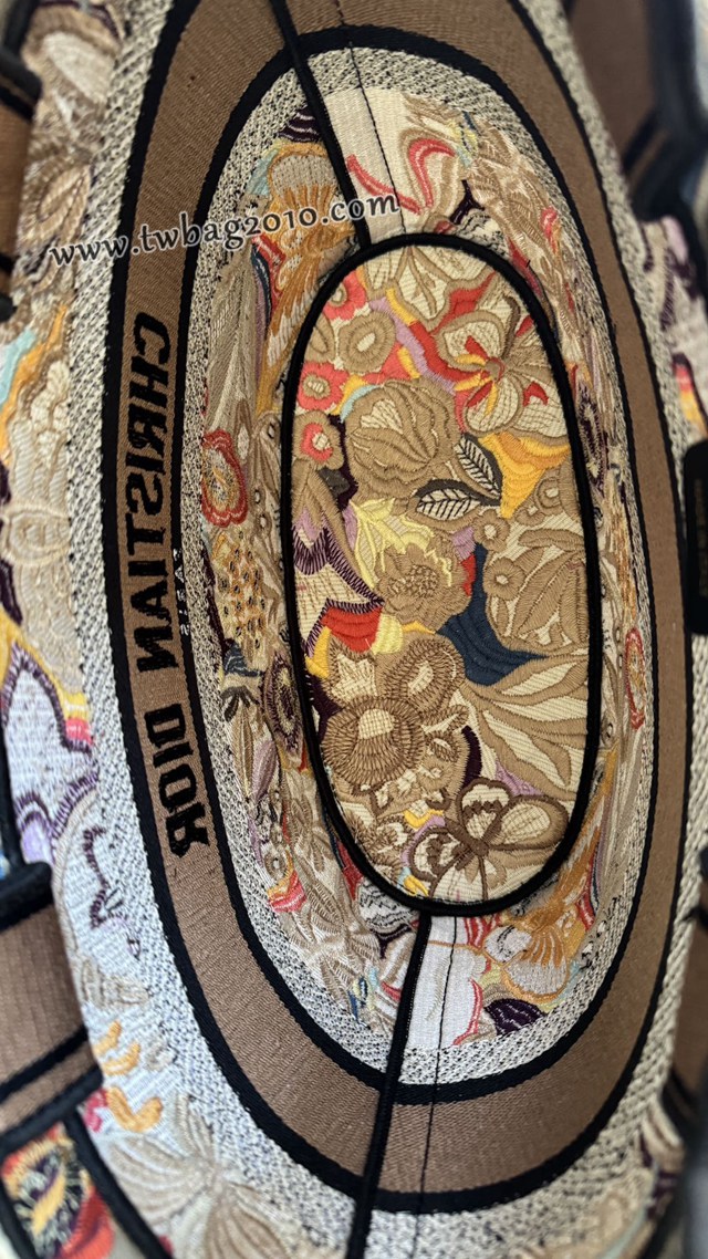 Dior专柜新款迪奥顶级原单圣诞菜篮子渐变刺绣手提女包 djfk1060
